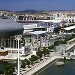 Parque Nacoes, Near Airport, Metro Station شقة